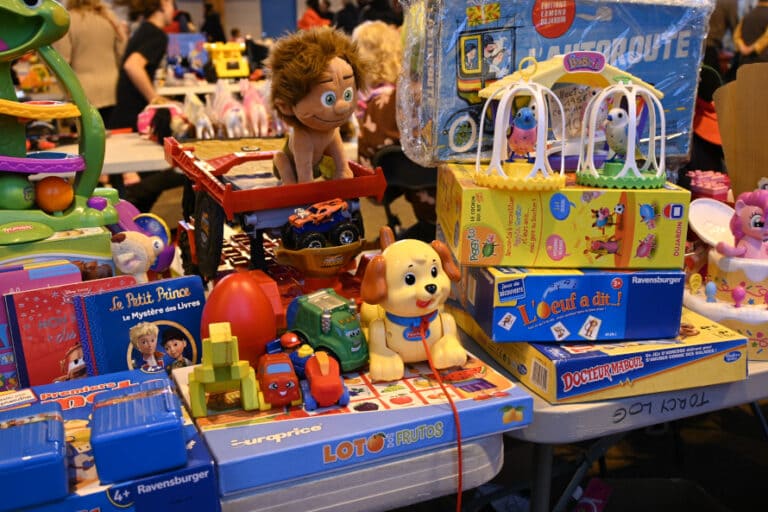 Brocante enfant range ta chambre Torcy
