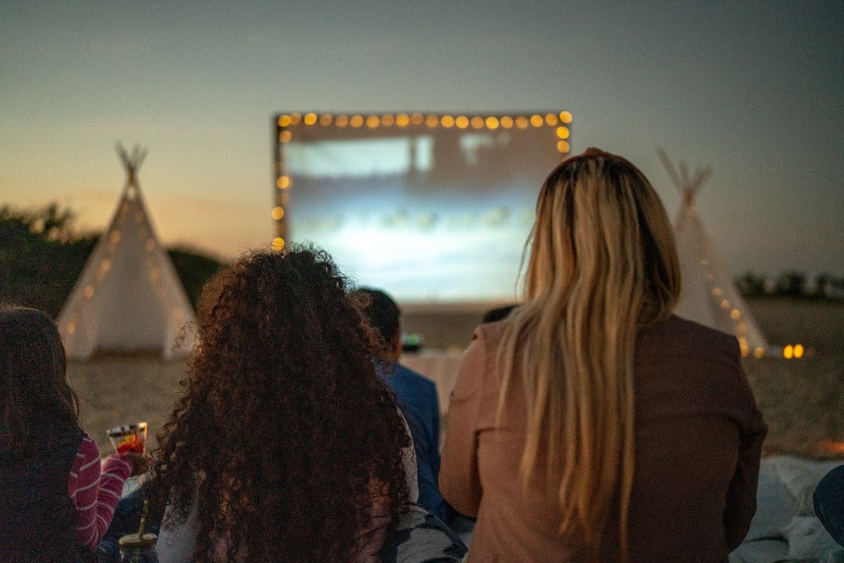 Séance de cinéma en plein air en Marne et Gondoire